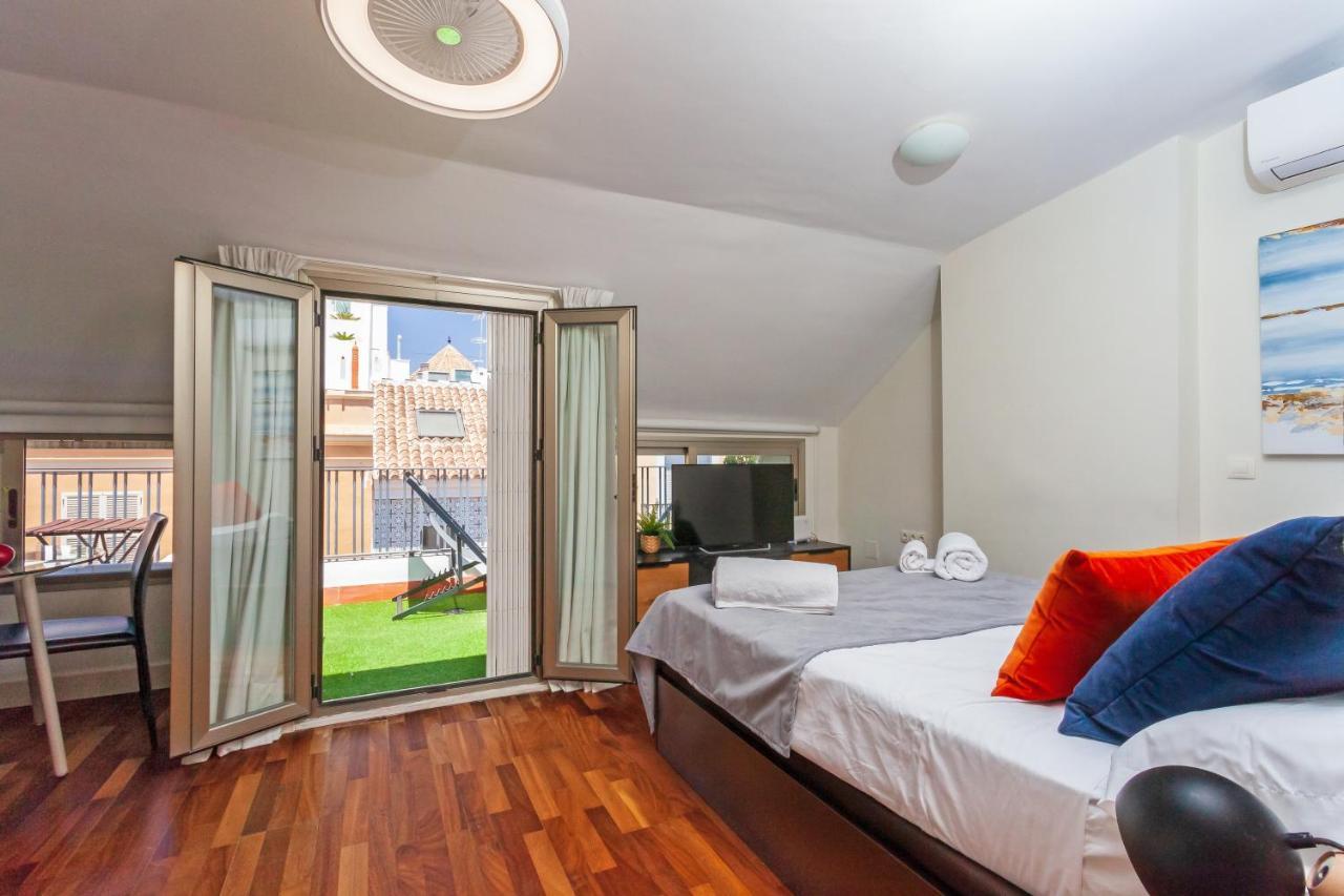 Precioso Atico Con Terraza Centro Historico Malaga Apartment Luaran gambar