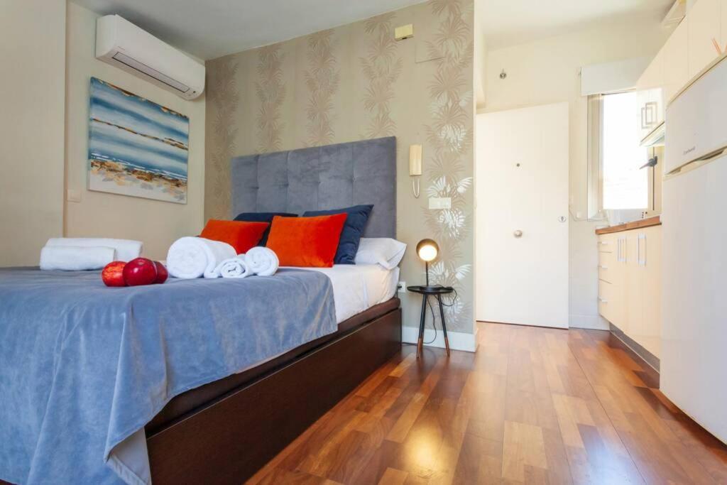 Precioso Atico Con Terraza Centro Historico Malaga Apartment Luaran gambar